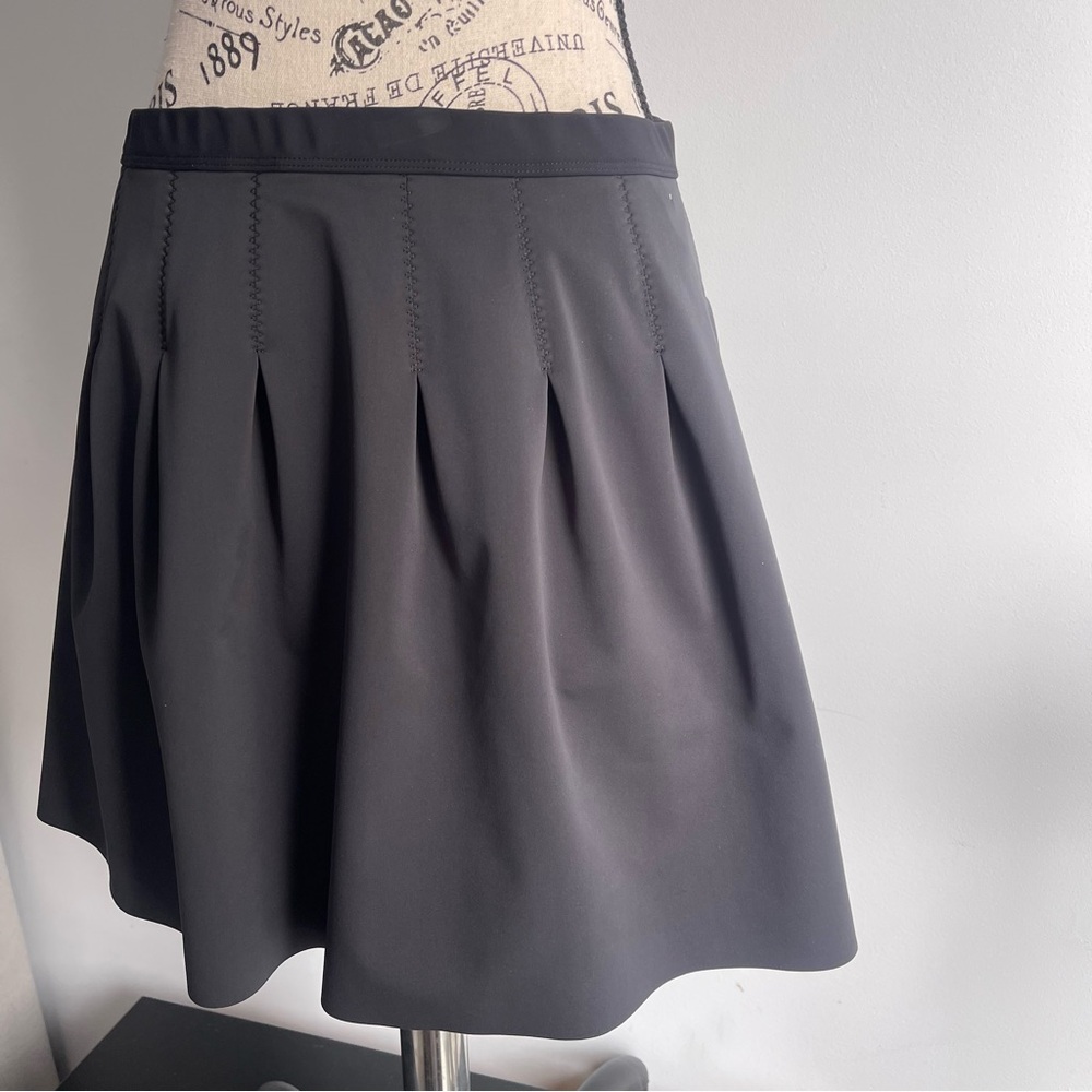 Lululemon Mini Skirt - Picture 2 of 7